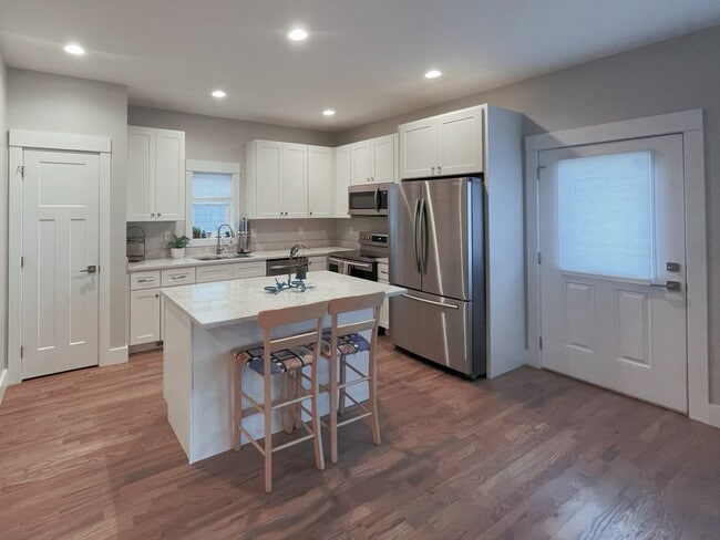 Building Photo - 71 Stoner Rd