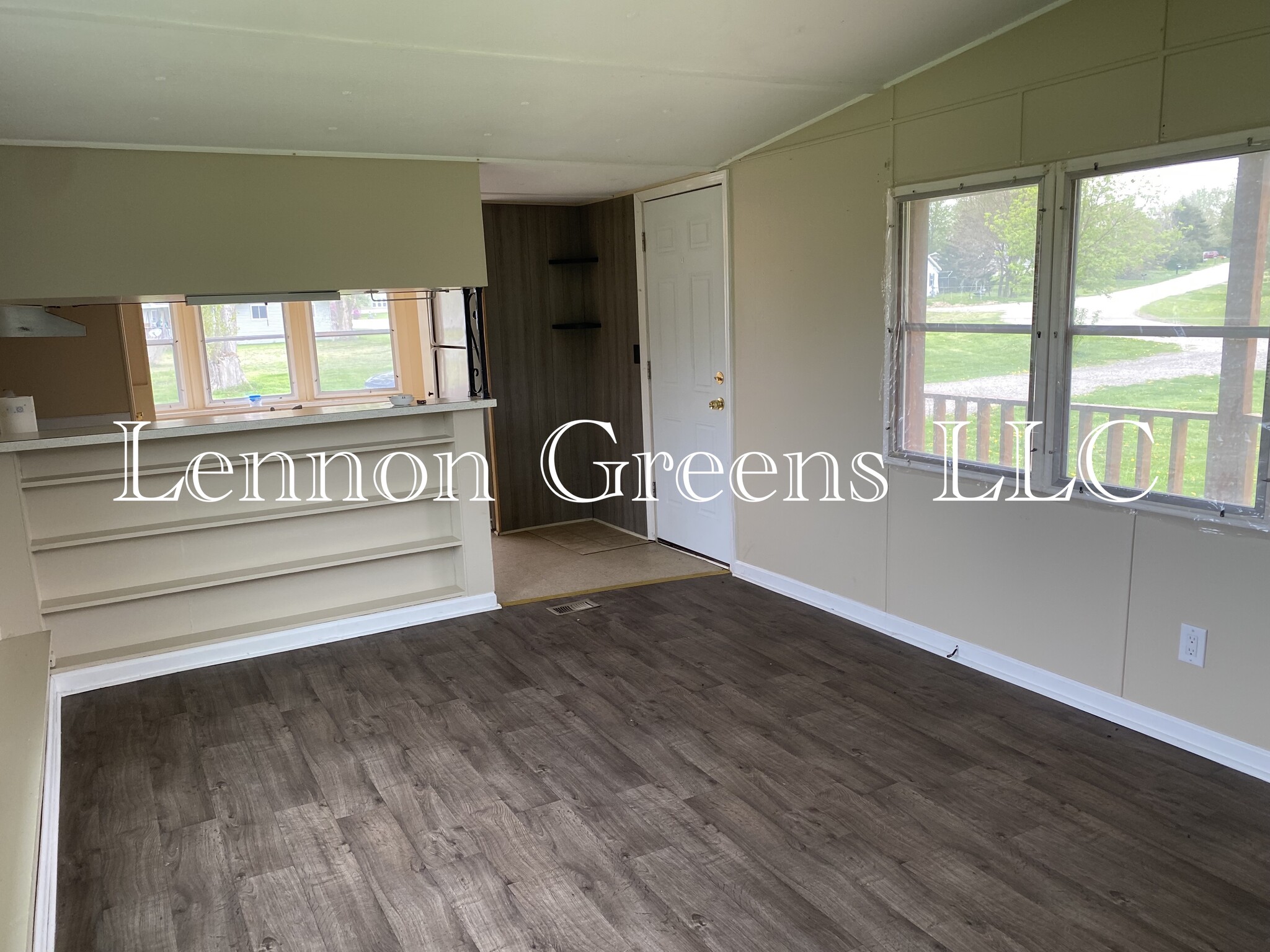 Building Photo - 1164 S Overland Dr