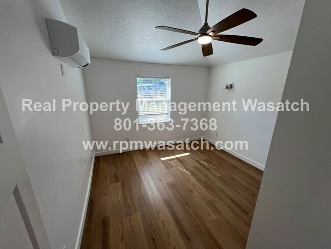Building Photo - 1388 Country Ln