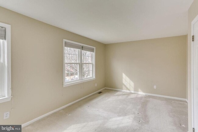 Building Photo - 839 N Greenbrier St