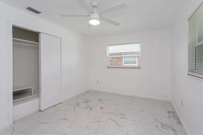 Building Photo - 1907 Brown St