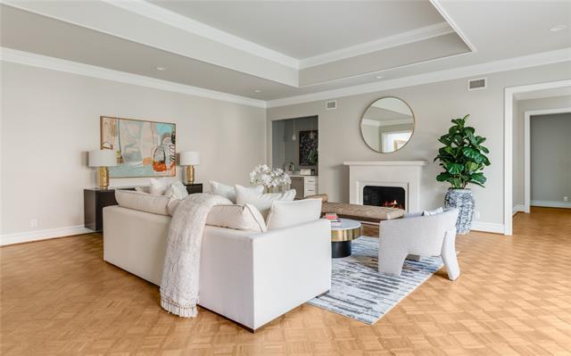 Building Photo - 29 St Laurent Pl