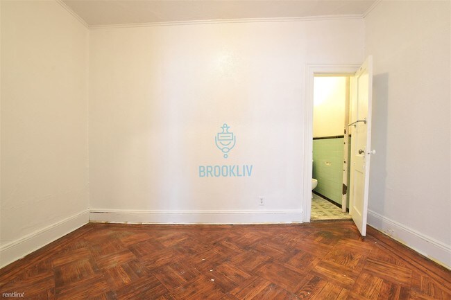 Building Photo - 655 Parkside Ave