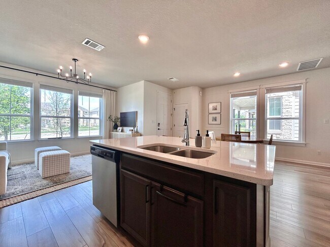 Building Photo - 856 Lone Peak Wy