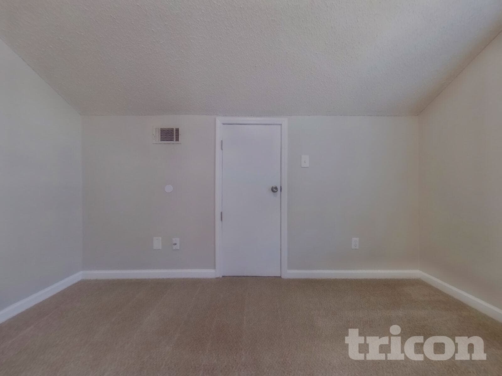 Building Photo - 2345 Iron Horse Dr