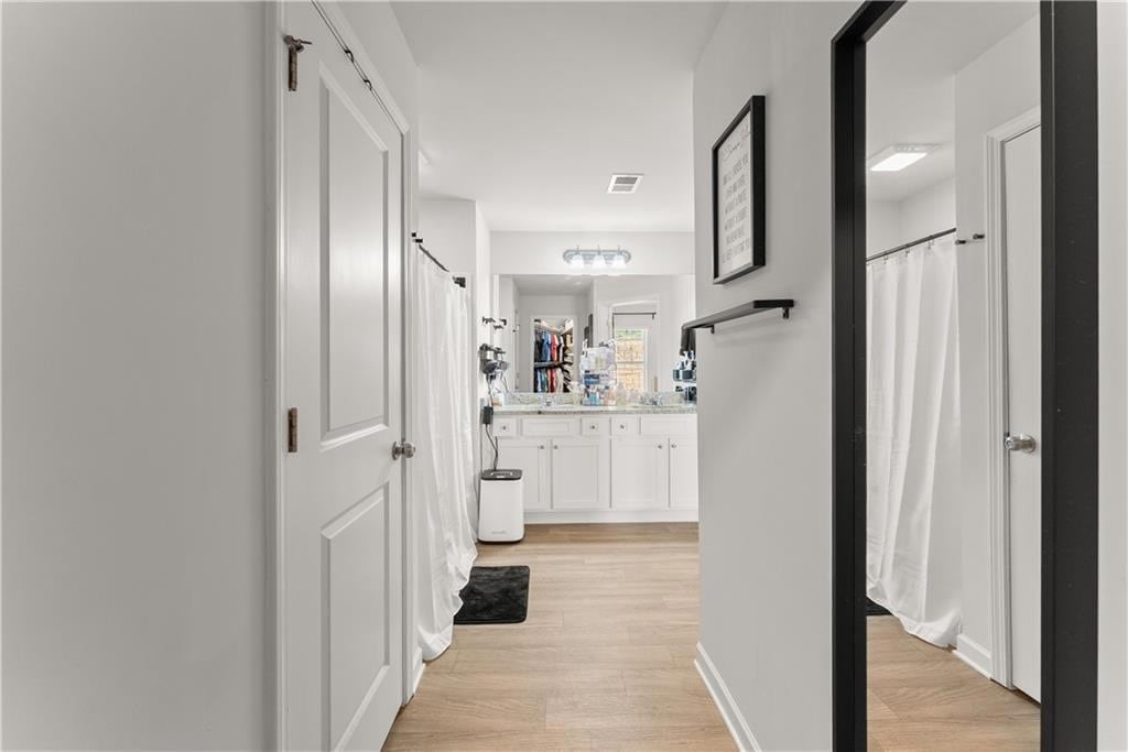 Building Photo - 3367 Abbey Way
