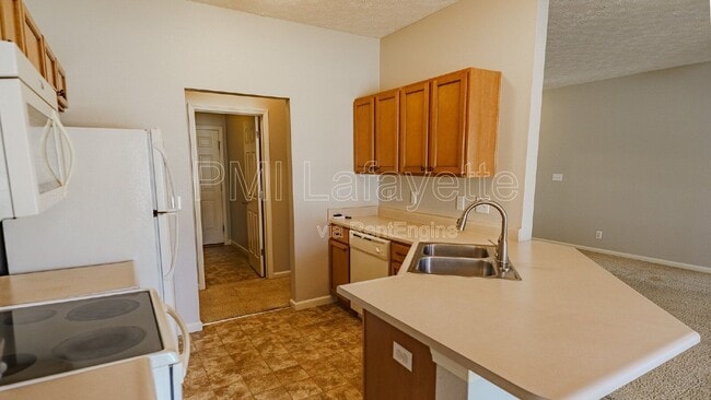 Building Photo - 4110 Ivanhoe St