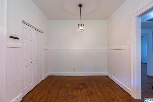 Building Photo - 3809 12th Ct S