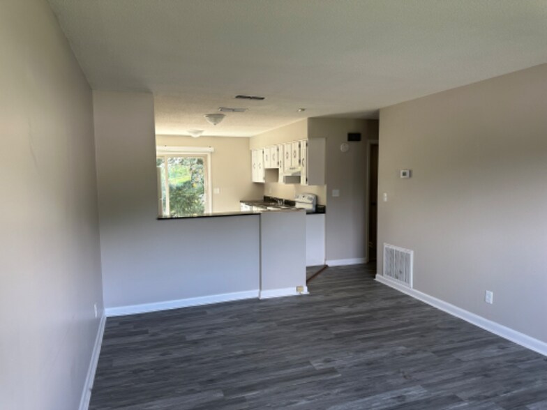 Building Photo - 3814 Cherwood Ln