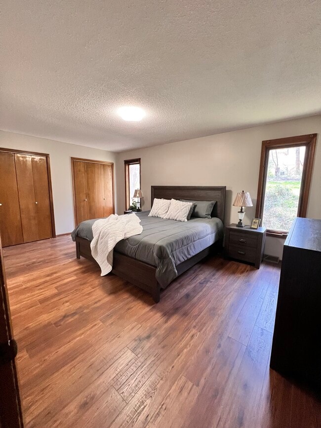 Building Photo - 208 Brambleton Ct