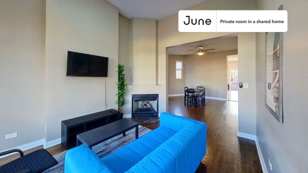 Building Photo - Private bedroom in 3 bed/1 bath Home