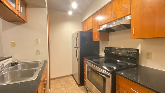 Building Photo - Beautiful Condo at The Reserve, About 2.3 Miles from the Plaza