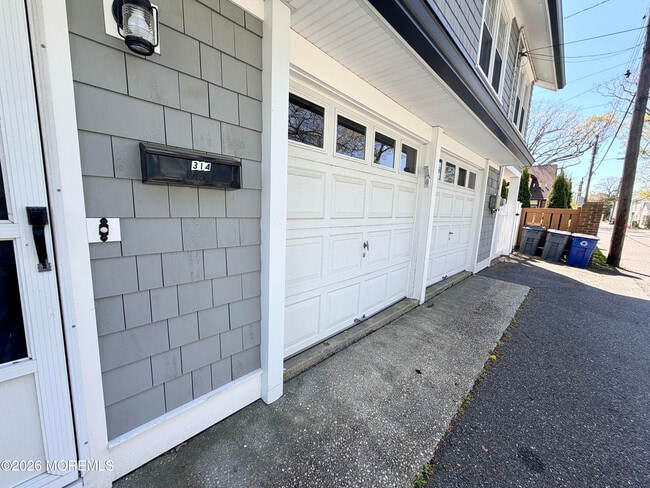 Building Photo - 314 Norwood Ln