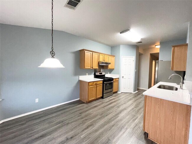 Building Photo - 1803 Wallin Loop