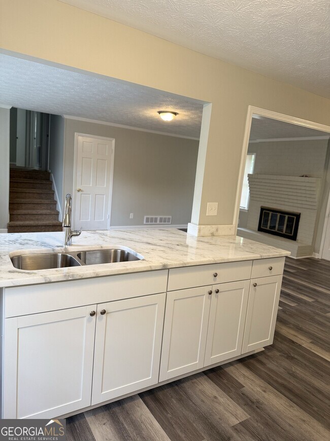 Building Photo - 3990 GA-92