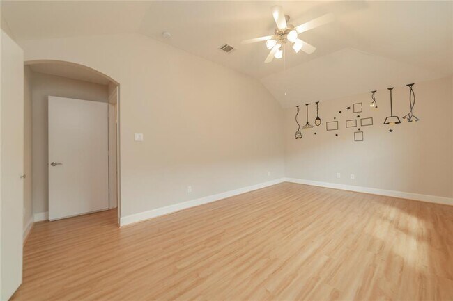 Building Photo - 3718 Main Aspen Dr