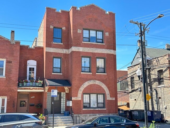 Building Photo - 2345 W 24th Pl