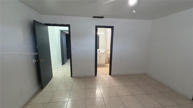 Building Photo - 16005 SW 107th Ct