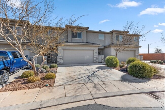 Primary Photo - Red Mountain Vista Townhome