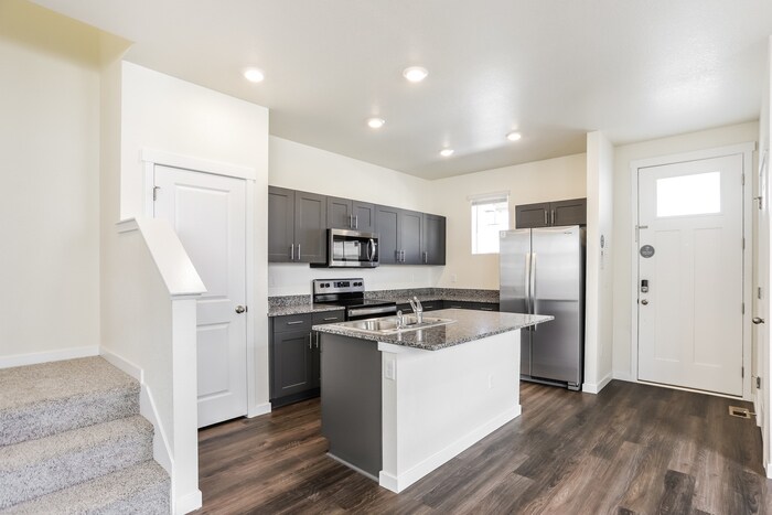 Building Photo - 13581 Oneida Ln