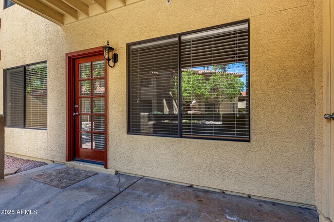 Building Photo - 7008 E Gold Dust Ave