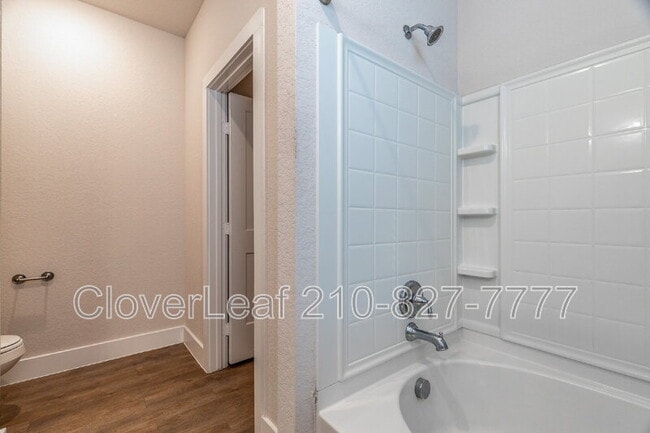 Building Photo - 272 Sapphire Dr