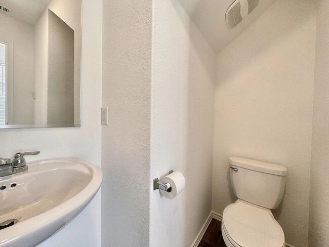 Building Photo - Charming 3-Bed Home with 2.5 Baths in Maxwell, TX – Your Cozy Retreat Awaits!