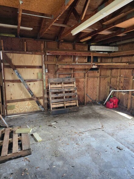 Building Photo - 2910 Zephyr Ln