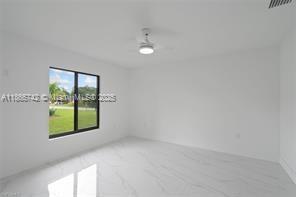 Building Photo - 5015 27th St SW