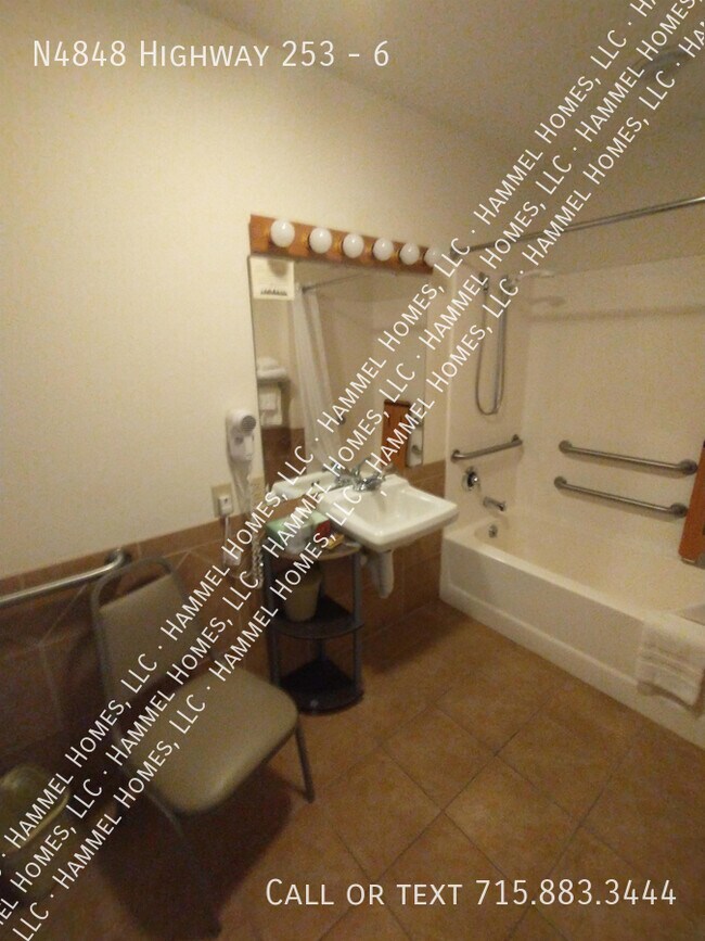 Building Photo - N4848 Hwy 253