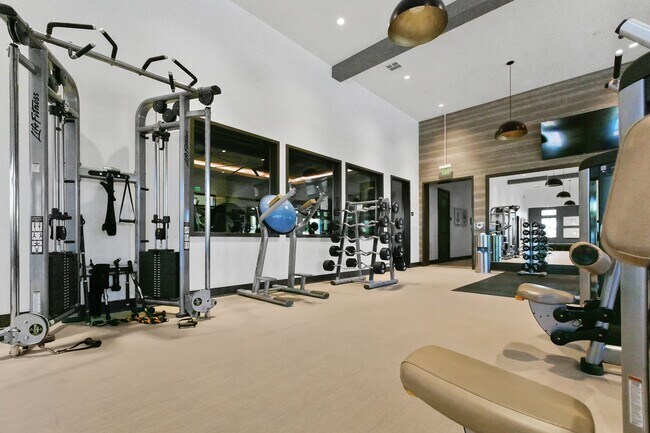 Building Photo - New Community - Temecula - New House Corne...