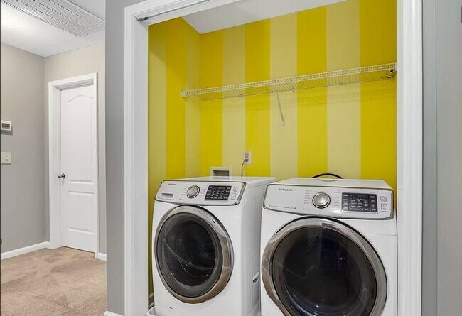 Building Photo - 3122 Binghampton Ln