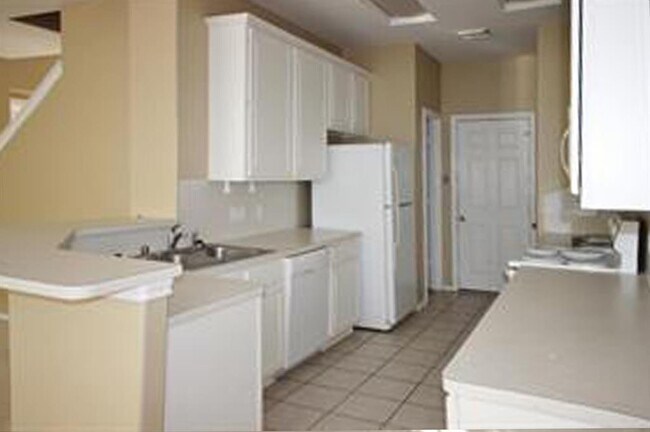 Building Photo - 63 Ledgestone Pl