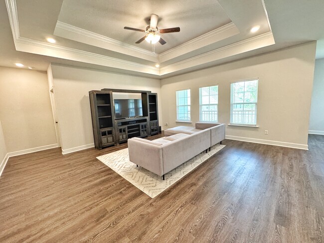 Building Photo - 3017 Dowington Dr