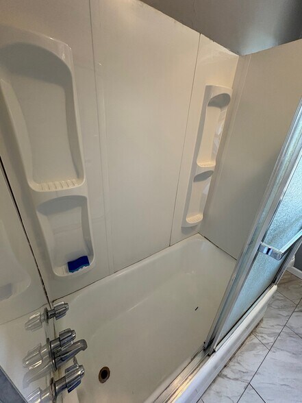 Building Photo - 543 3rd St