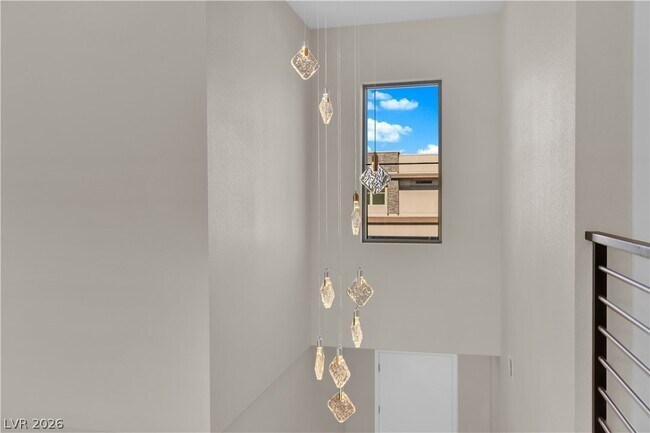 Building Photo - 10663 Stone Ledge Ave