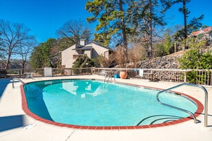 Building Photo - 118 Pretti Pt