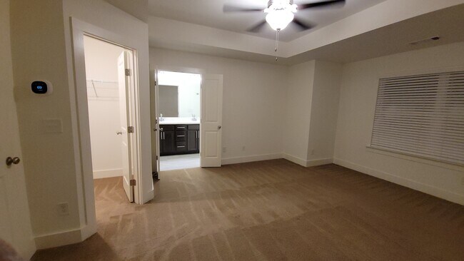 Building Photo - 6372 Princeton Ridge Dr