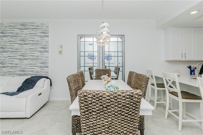 Building Photo - 6058 National Blvd