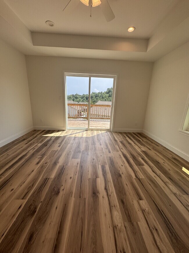 Building Photo - 380 Quinn Hill Ln
