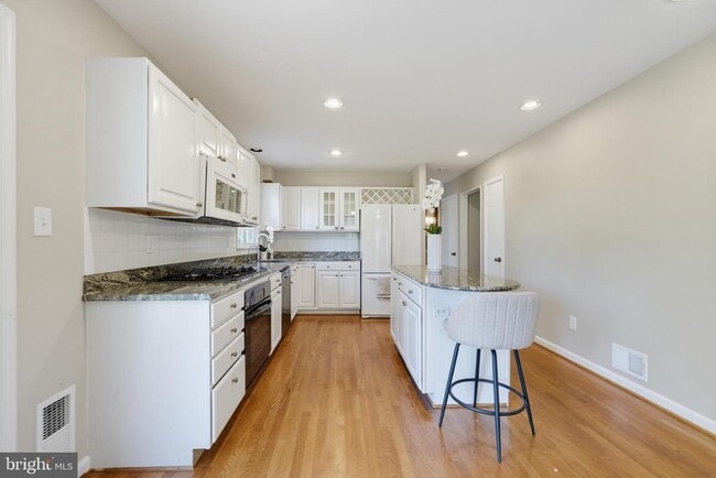 Building Photo - 16818 Briardale Rd