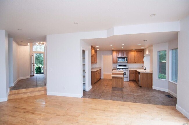 Building Photo - 3177 Sonoma Valley Dr