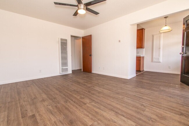 Building Photo - Charming 1 Bedroom / 1 Bath Apartment in Kensington w/ Garage