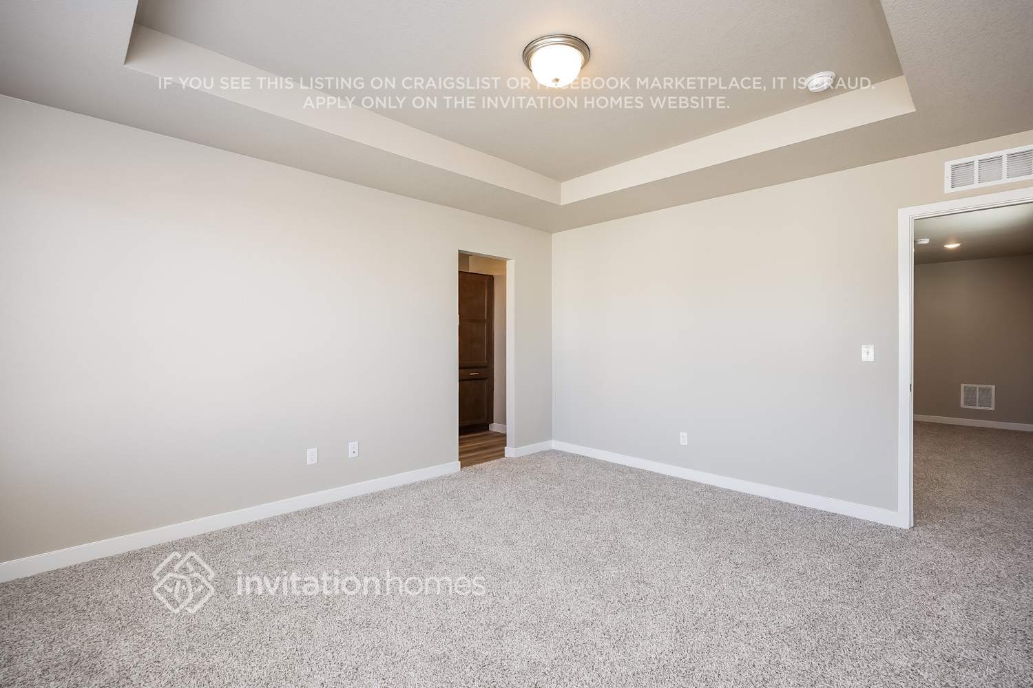 Building Photo - 13573 Arriba Dr