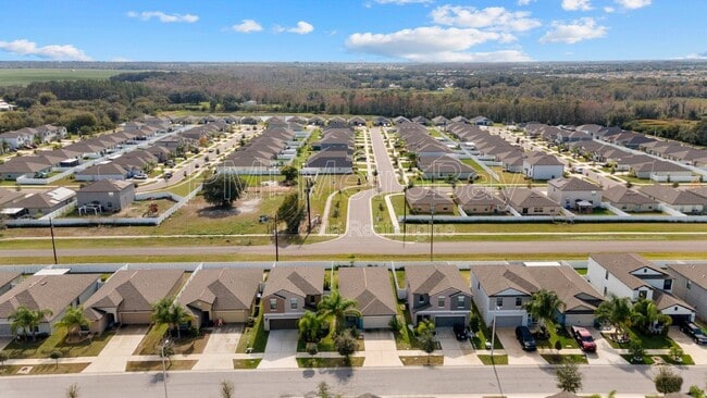 Building Photo - 10208 Carloway Hills Dr