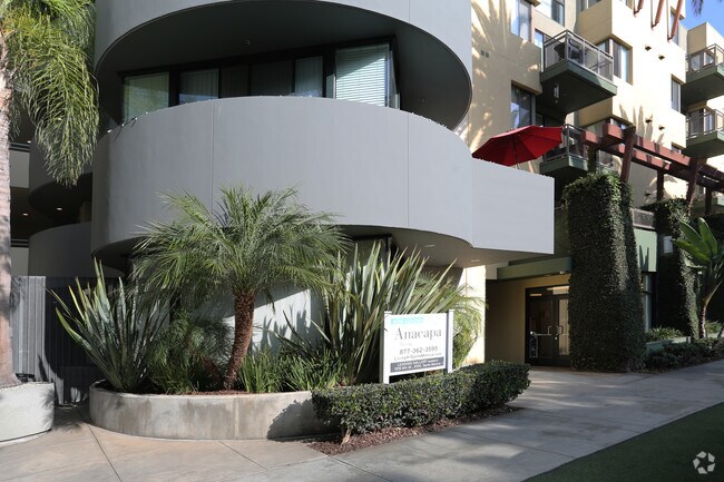 Building Photo - PR SM Anacapa LLC