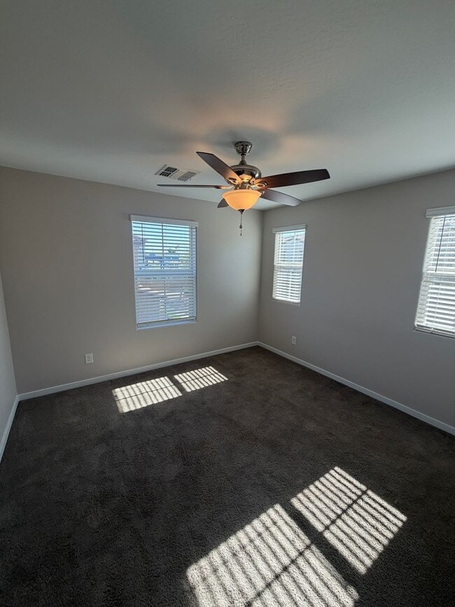 Building Photo - Unique opportunity! Rent a NEWER home in Tempe!! This home features 4 bedrooms & 3.5 baths with 2...