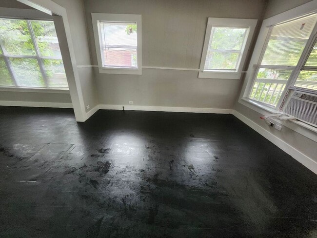 Building Photo - Gulfport 3 Bedroom