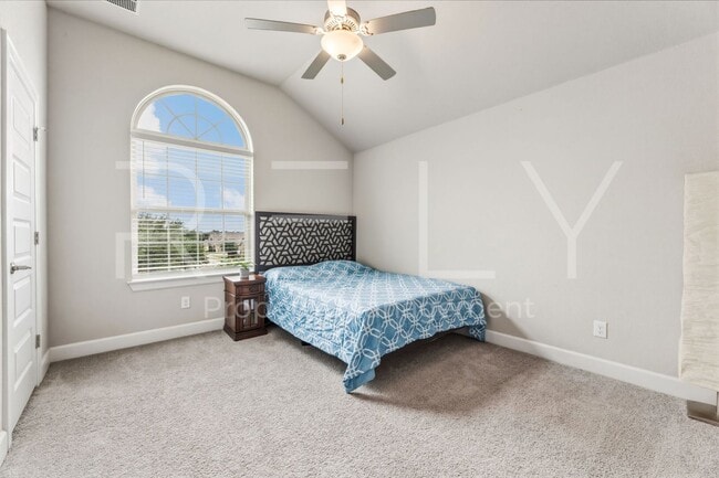 Building Photo - 240 Cross Timbers Dr