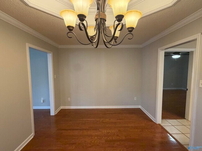 Building Photo - 2410 Brookline Ct S W